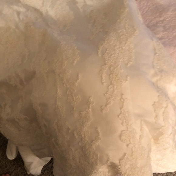 Private Collections Wedding Dress - Picture 3 of 6